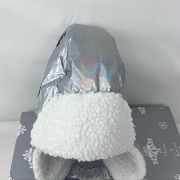 Swiss Tech Silver Irredentist Trapper Hat NWT - Picture 3 of 10